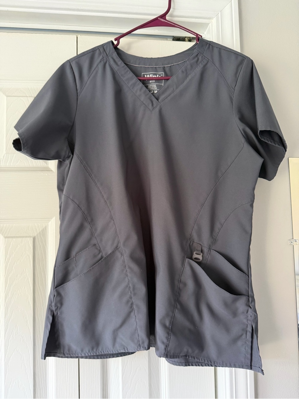 WonderWink Women's Short Sleeve V-Neck Scrub Top - Pants - Gray